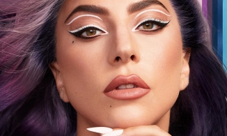 Kẻ eyeliner từ phấn mắt: Tưởng không dễ mà dễ không tưởng 