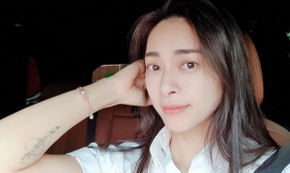 Mẹo đơn giản để trang điểm cho phụ nữ trên 40 tuổi trông trẻ trung hơn