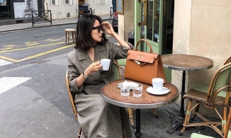 Gợi ý mix đồ trẻ trung từ Elborn Doris: Blogger Hàn trót mê phong cách Pháp