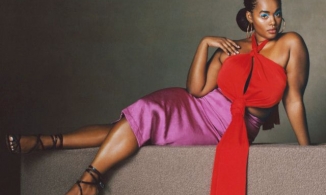 Người mẫu da màu ngoại cỡ đầu tiên xuất hiện trên tạp chí áo tắm