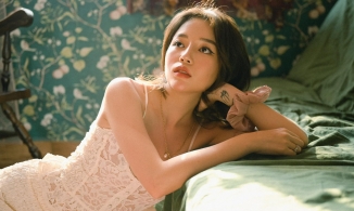 Hết thích làm 'tắc kè hoa', Linh Ngọc Đàm đổi sang style diện đồ màu sắc trung tính sang chảnh