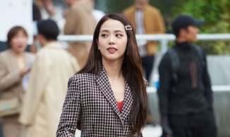 Jisoo (BLACKPINK) cứ nhuộm tóc màu trầm là nhan sắc lại thăng hạng “ầm ầm'