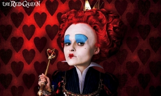 Hóa trang Halloween đơn giản cho nàng vụng về: Bạn chọn 'Nữ hoàng đỏ' hay bù nhìn rơm?