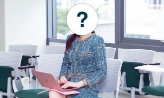 Vừa là giảng viên đại học vừa là 'trùm' hàng hiệu, danh tính người đẹp có gây bất ngờ?