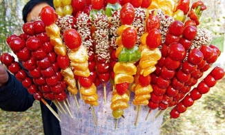 Cách làm những xiên kẹo hồ lô thơm ngon đúng chuẩn phim Trung Quốc