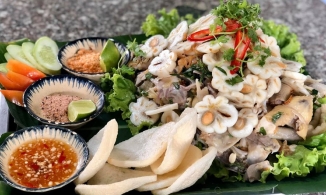 Gỏi gà măng cụt, món đặc sản ngon nức tiếng của Lái Thiêu