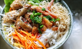 Cách làm bún bì nhanh, gọn “đúng chuẩn” miền Tây cho bữa sáng gia đình