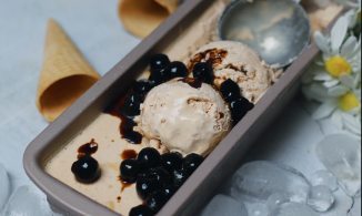 Cách làm kem trân châu đường đen béo ngậy, mát lạnh cho mùa hè