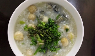 Cách nấu cháo hàu nấm rơm đơn giản, chỉ một loáng là có bát cháo bổ dưỡng cho bữa sáng