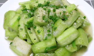 Cách làm mướp xào vừa giòn, vừa xanh chỉ 10 phút là có món ăn đưa cơm