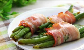 Cách làm thịt xông khói cuốn đậu que nướng, món ăn lạ miệng và sang chảnh như nhà hàng