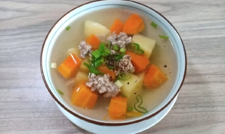 Cách nấu canh khoai tây cà rốt thịt băm nhanh, ngon, bổ dưỡng cho mâm cơm gia đình