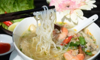 Bún Song Thằn, món bún đậu xanh đặc sắc, là món quà nhiều người mê ở Bình Định