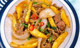 Cách làm thịt bò xào khoai tây tưởng quen mà lạ, chiều được khẩu vị cả gia đình