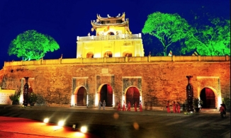 Tour đêm “Giải mã Hoàng thành Thăng Long”, trải nghiệm thú vị khi du lịch Hà Nội dịp 30/4