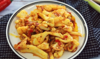 Cách làm mực xào cà ri sả ớt đậm đà, lạ miệng mà không tốn thời gian