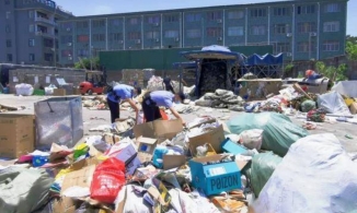 Giấu vợ lập quỹ đen, chồng mất tới 35 triệu vì bị vợ… dọn nhà bán đồng nát