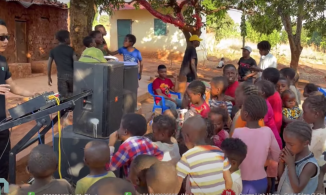 Quang Linh Vlogs mừng 3 triệu subscribers Youtube, chơi lớn đặc biệt làm điều này