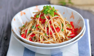 Cách làm nấm kim châm trộn cay ngon, bổ, nhanh