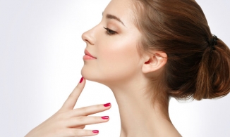 Chăm sóc da vùng cổ: Tất tần tật những điều nàng cần ghi nhớ