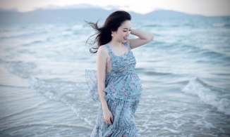 Thời trang của hotmom Hằng Túi trong lần bầu bí thứ 5