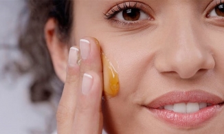 Cách trị mụn bằng mật ong và những điều bạn cần biết