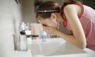 Cách trị mụn dậy thì hiệu quả từ chuyên gia