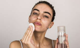 Các bước chăm sóc da mụn ban đêm ai cũng cần ghi chú