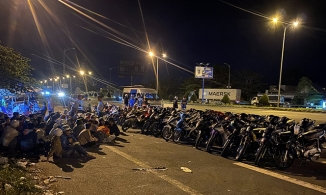 100 thanh niên miền Tây chặn đường trên cầu Cần Thơ để đua xe trái phép