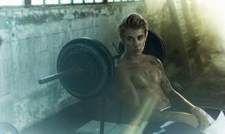 “Trai hư” Justin Bieber ngừng xăm lên cổ vì mong muốn của bà xã