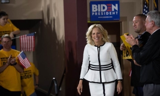 Khoảnh khắc thời trang của phu nhân ứng viên Tổng thống Mỹ Joe Biden