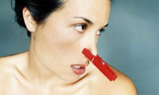 Điểm danh 4 xu hướng làm đẹp ngớ ngẩn trên TikTok 