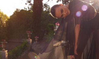 Con gái Johnny Depp trở thành nàng thơ trong BST Cruise 2021 của Chanel 