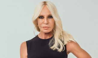 Donatella Versace: Người đàn bà thép gánh vác đế chế Versace