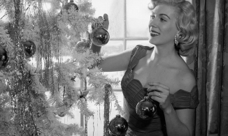 Thời trang đón Giáng sinh trong 60 năm qua 