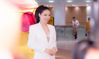Từ 'hotgirl bánh giò' đến CEO hàng hiệu, Nhã Phương giờ đã khác 