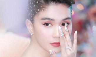 Ngọc Trinh đeo nhẫn kim cương 5 tỷ đồng đi dự sự kiện 
