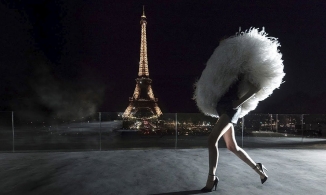 Tháp Eiffel và mối tình với thời trang Pháp 