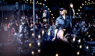 Chàng hoàng tử bạch mã Marc Jacobs và 17 năm cống hiến cho Louis Vuitton 