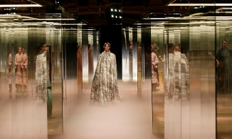 Fendi Haute Couture Xuân-Hè 2021: Kế thừa những di sản 