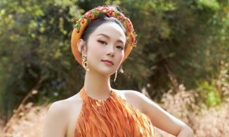 Không chọn áo dài, Minh Hằng diện áo yếm trong bộ ảnh đón xuân 