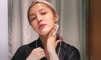 Nếu còn tiếp tục 6 thói quen này, bạn sẽ không bao giờ hết mụn 