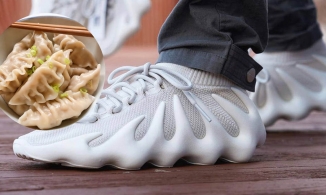 Nhìn giống hệt miếng sủi cảo nhưng giày Yeezy 450 vẫn bán hết veo chỉ trong 1 phút 