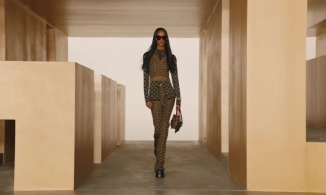 Chinh phục họa tiết Monogram 