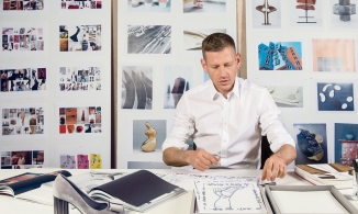 Paul Andrew rời Salvatore Ferragamo 