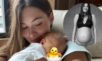 Người mẫu của Victoria's Secret khoe bụng bầu trong quảng cáo 