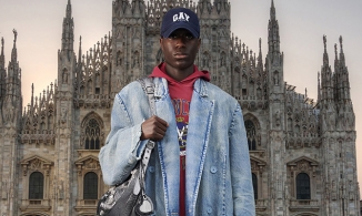 Balenciaga Pre-Fall 2021: Chuyến du hành vòng qua thế giới bằng Photoshop