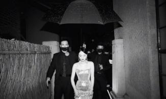 Ảnh chụp vội ở hậu trường của Châu Tấn đẹp như tạp chí thời trang 