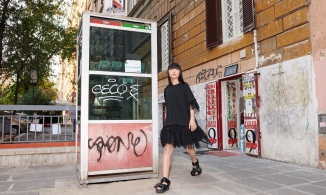 Valentino loại bỏ thương hiệu con và đóng cửa nhà máy sản xuất lông thú 