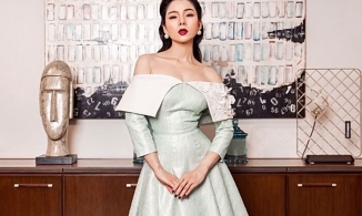 Cùng với Lâm Bảo Châu, Lệ Quyên cũng đam mê những kiểu trang phục này